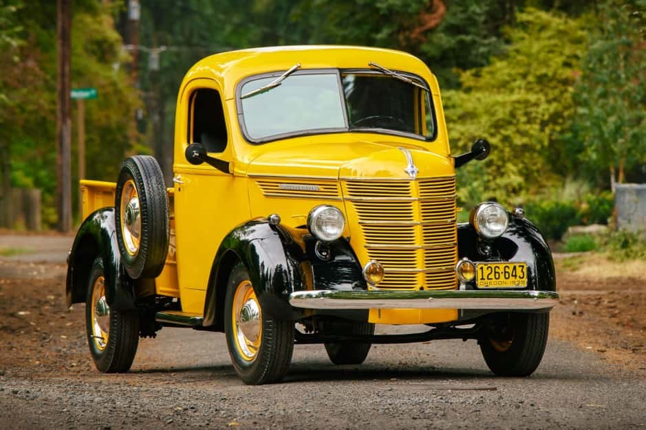 1940 International Harvester Pickup sold for $42,500