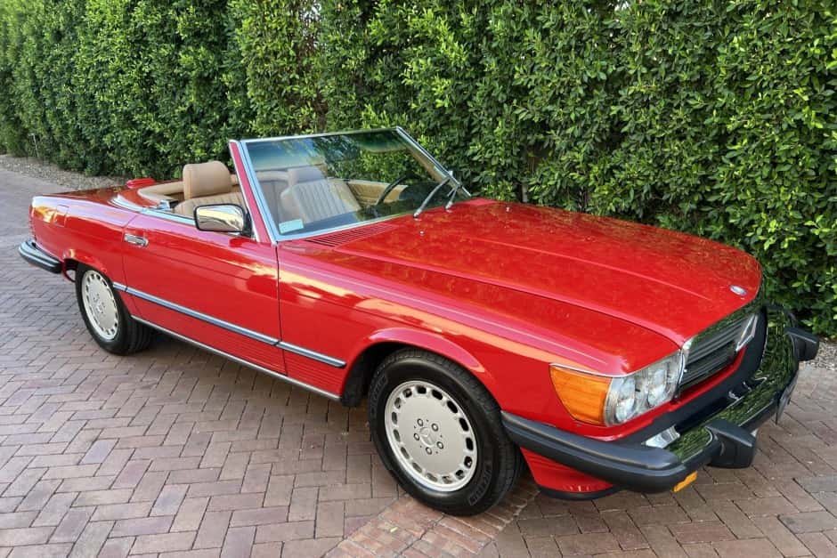 1988 Mercedes-Benz R107 SL sold for $47,000