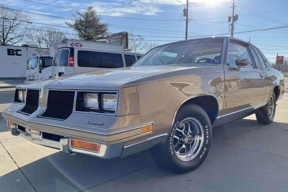 1986 Oldsmobile Cutlass sold for $17,500