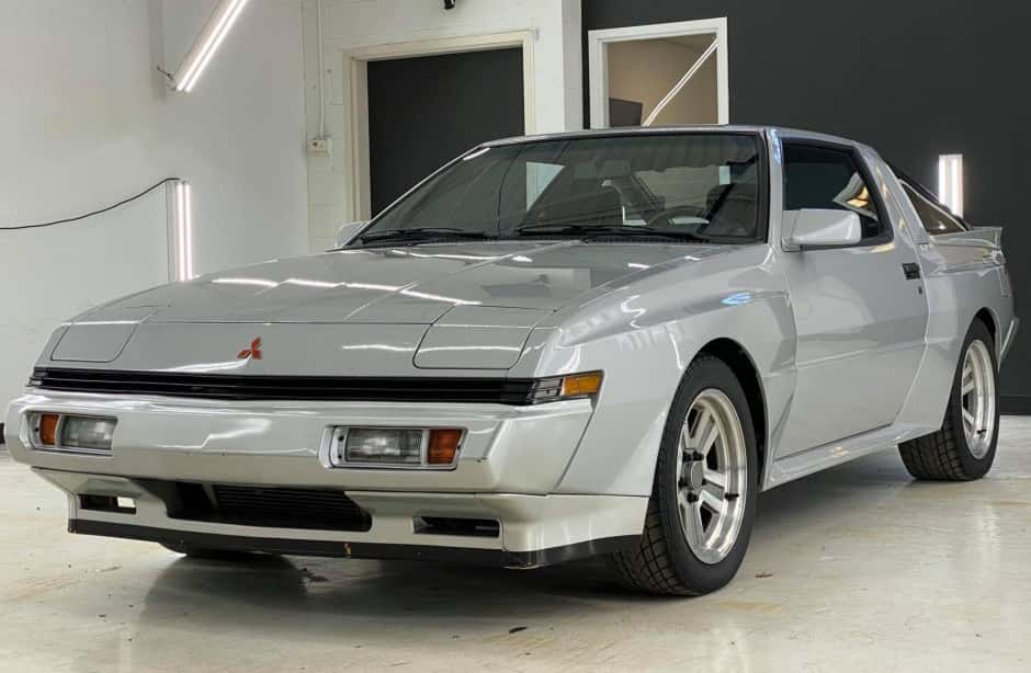 1986 Chrysler Conquest & Mitsubishi Starion sold for $16,250