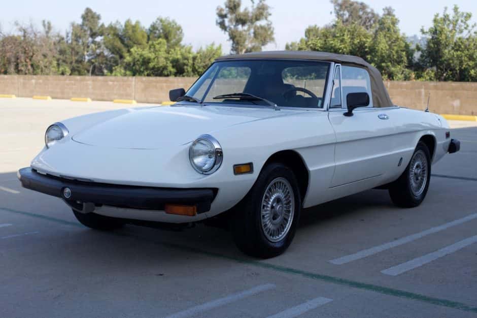 1975 Alfa Romeo 105/115 Spider Series 2 sold for $9,500