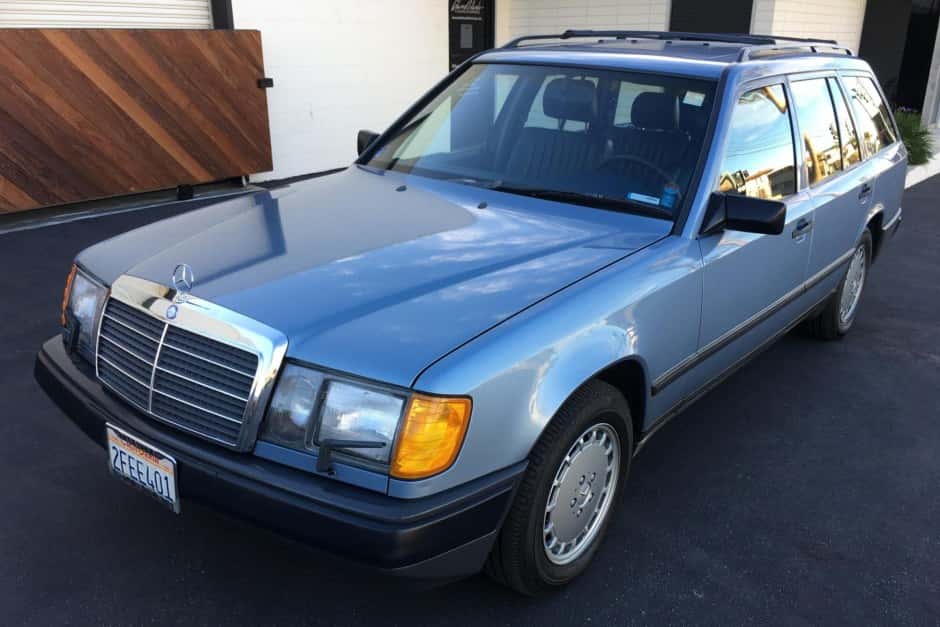 1987 Mercedes-Benz W124 E-Class sold for $16,500