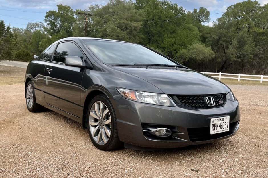 2009 Honda Civic Si sold for $15,800