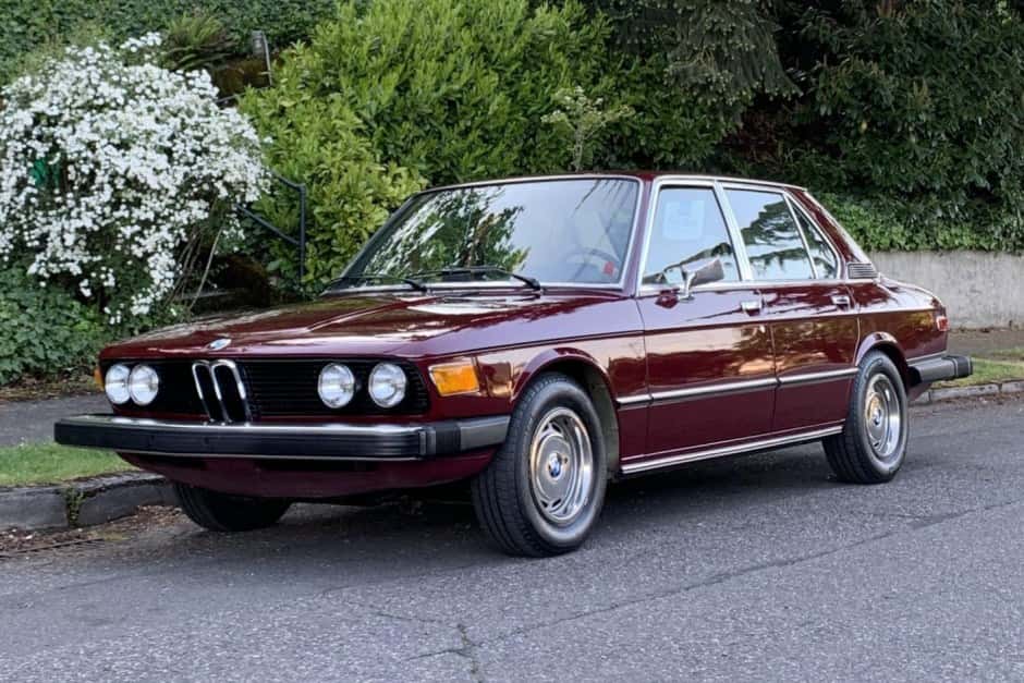 1976 BMW E12 5-Series sold for $15,500