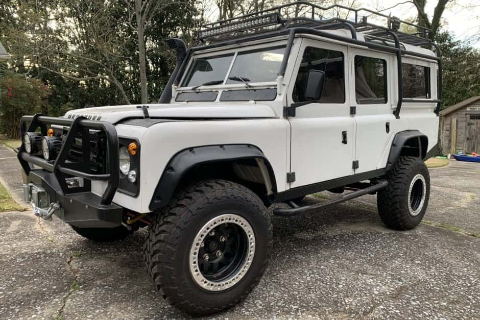 1979 Land Rover Series 109 sold for $22,500
