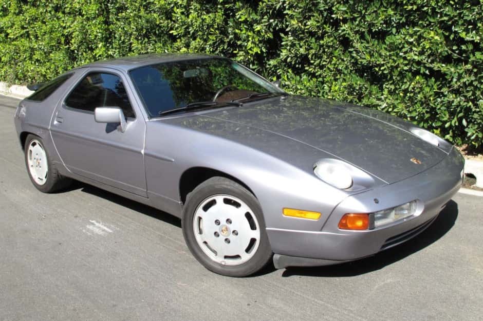 1987 Porsche 928 sold for $13,751