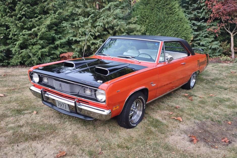1971 Plymouth Valiant sold for $14,500