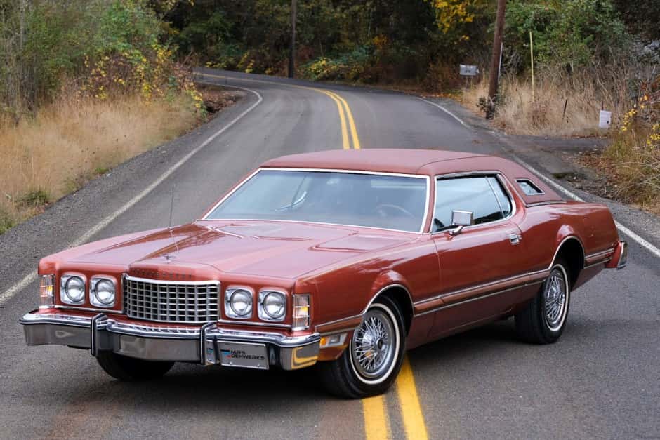 1976 Ford Thunderbird (1972-1976) sold for $12,000