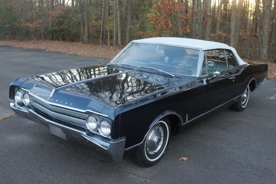 1965 Oldsmobile 88 sold for $13,350