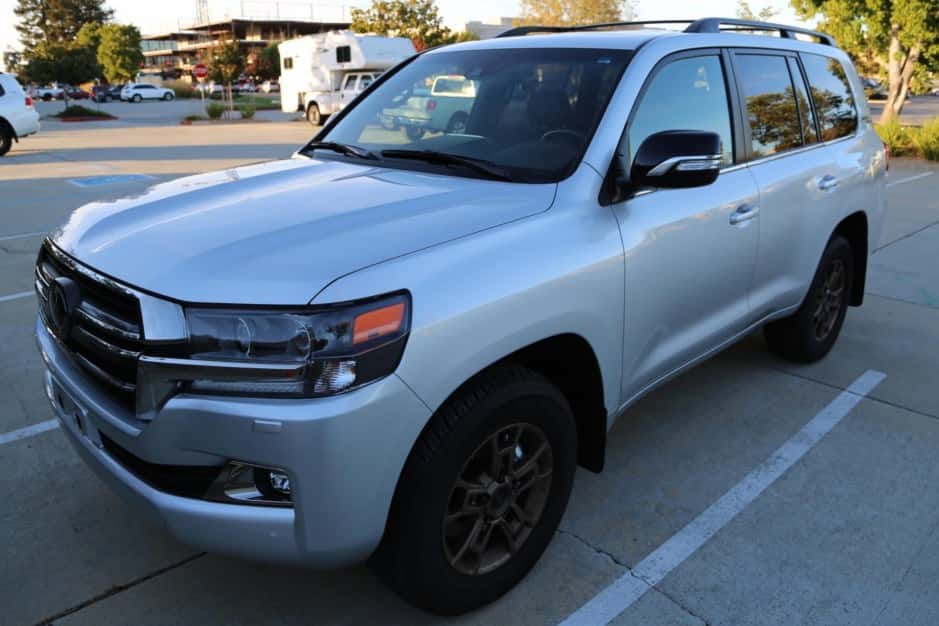 2021 Toyota Land Cruiser 200-Series sold for $108,000