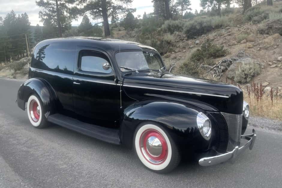 1941 Ford Standard, Deluxe, & Super Deluxe sold for $26,000
