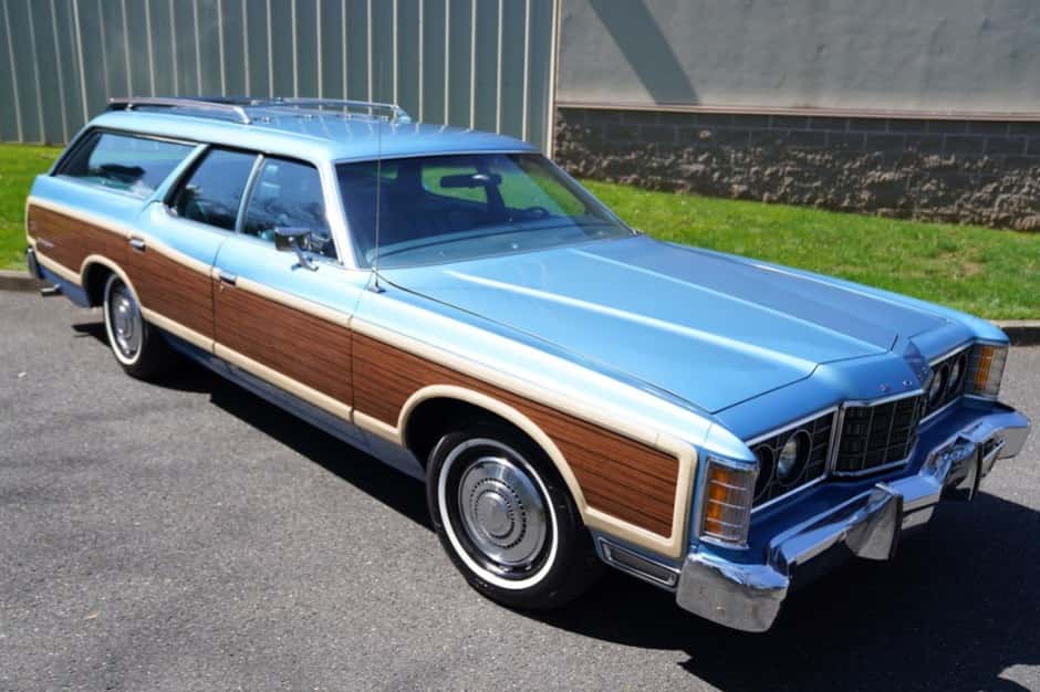 1973 Ford Country Squire sold for $19,750