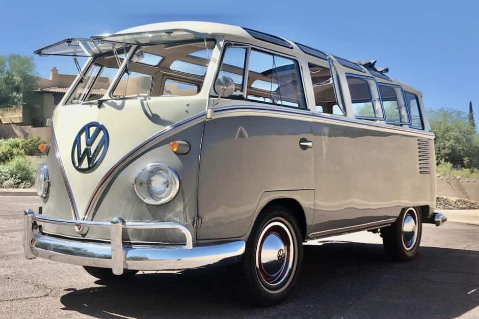 1958 Volkswagen Split-Window Bus sold for $60,000