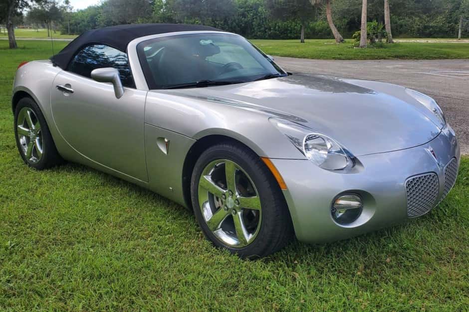 2007 Pontiac Solstice sold for $11,111