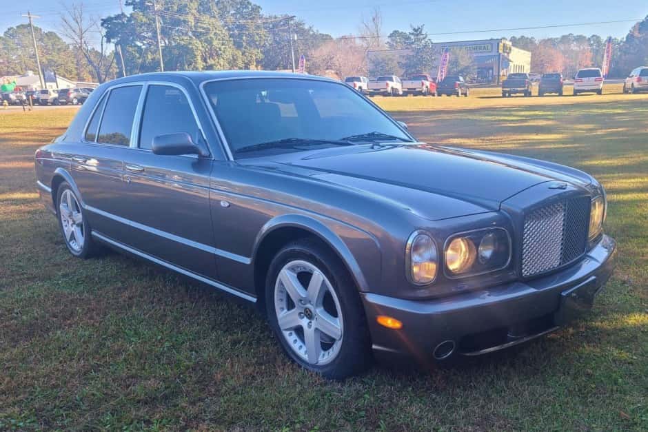 2003 Bentley Arnage sold for $25,400