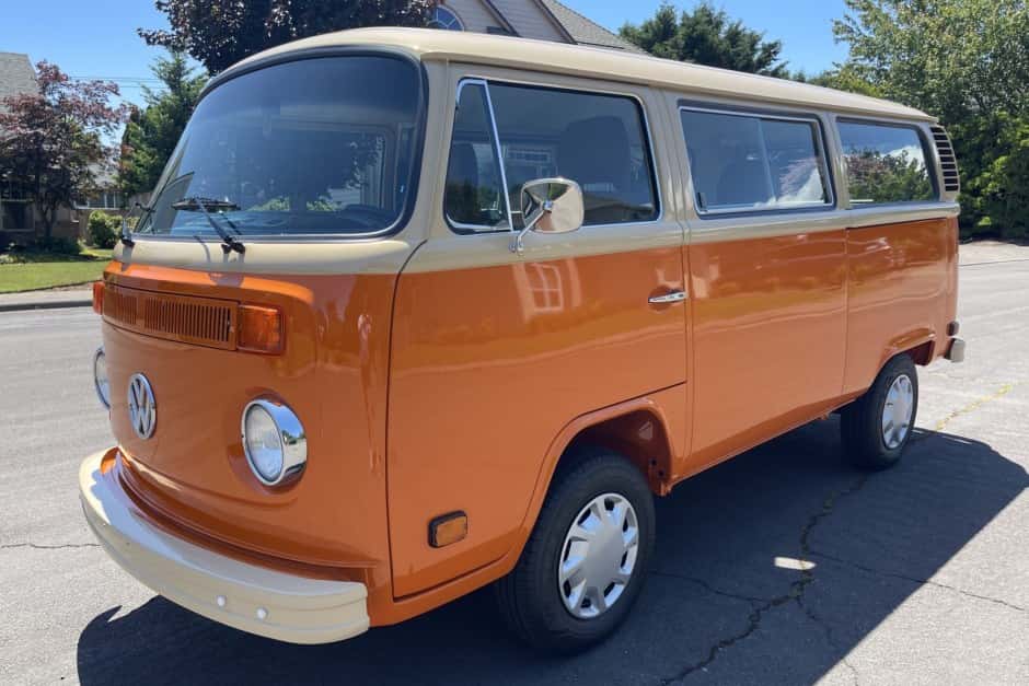 1979 Volkswagen Bay-Window Bus sold for $26,250