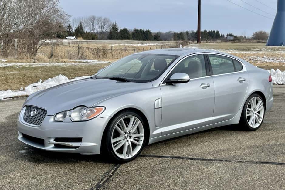 2011 Jaguar XF sold for $22,916
