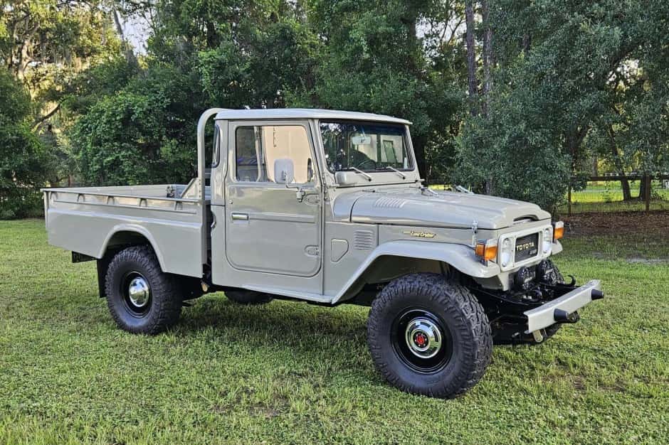 1985 Toyota Land Cruiser FJ45 sold for $45,047