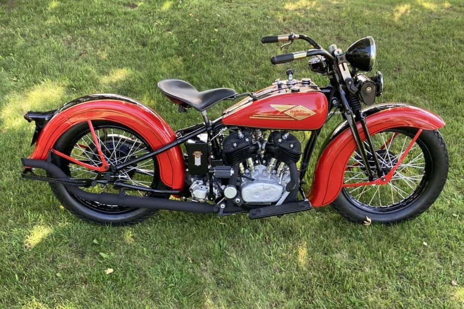 1934 Harley-Davidson Big-Twin Flathead (1930-1948) sold for $23,000