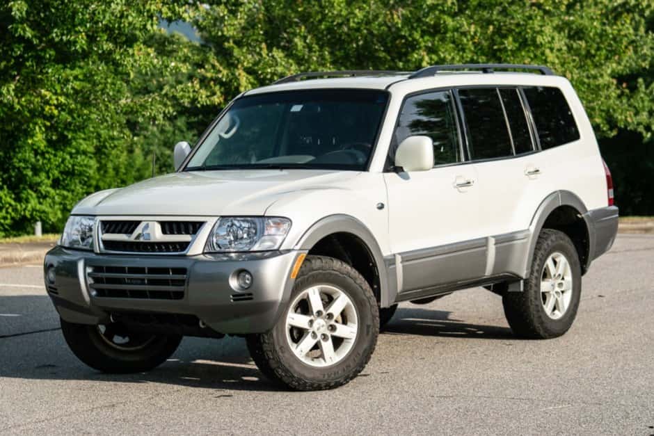 2006 Mitsubishi Pajero & Montero sold for $11,250
