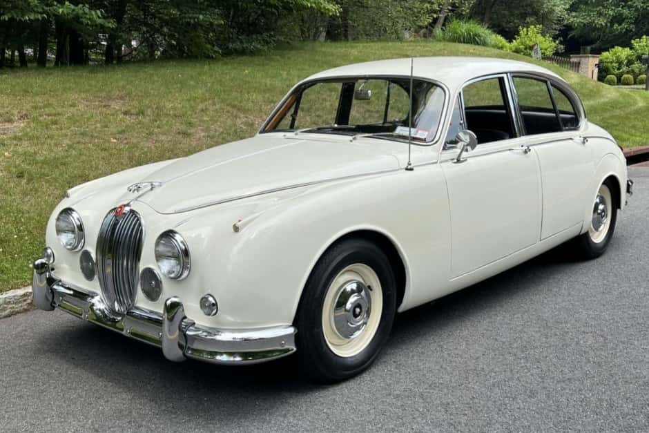 1967 Jaguar Mk II sold for $18,000
