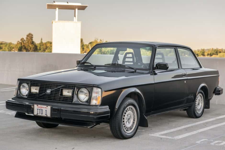 1979 Volvo 240 sold for $5,500