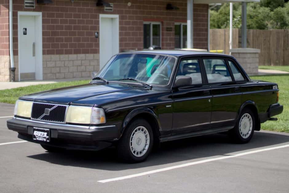 1993 Volvo 240 sold for $4,300