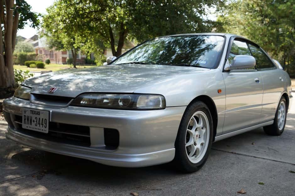 1995 Acura Integra Type R sold for $18,000