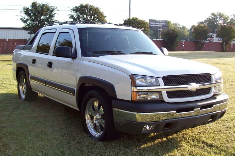 2004 Chevrolet Avalanche sold for $19,500