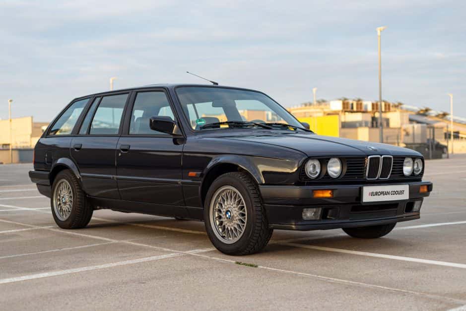 1993 BMW E30 3-Series Touring sold for $8,000
