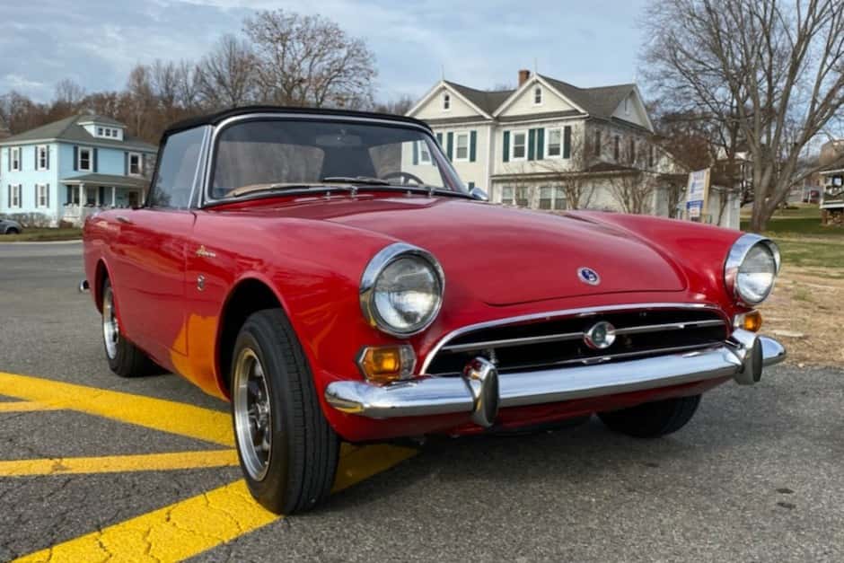 1966 Sunbeam Alpine sold for $22,000