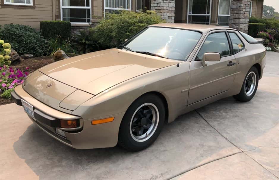 1983 Porsche 944 sold for $15,000