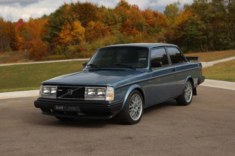 1983 Volvo 240 sold for $15,500