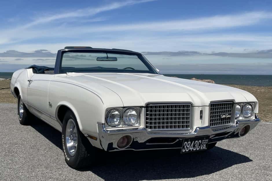 1971 Oldsmobile Cutlass sold for $20,500
