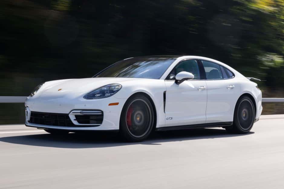 2021 Porsche Panamera sold for $113,000