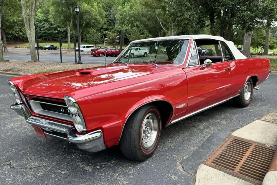 1965 Pontiac GTO sold for $90,500