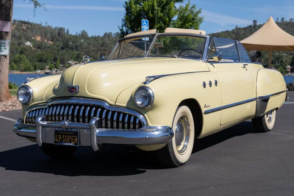 1949 Buick Super sold for $15,500
