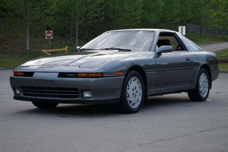 1989 Toyota Supra A70 (1986-1992) sold for $8,600