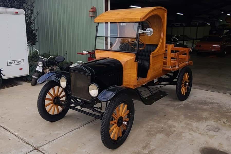 1920 Ford  sold for $8,900