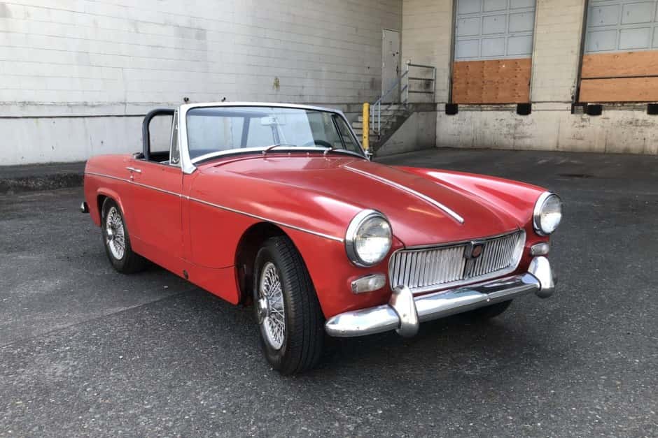 1967 MG Midget sold for $5,500