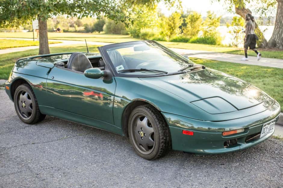 1991 Lotus Elan M100 sold for $10,600
