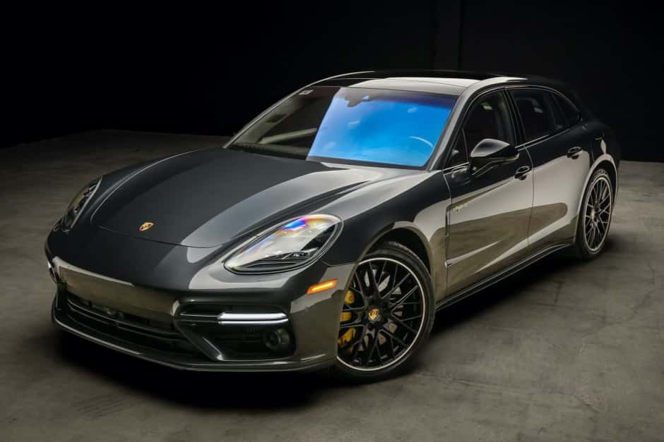 2020 Porsche Panamera sold for $137,219