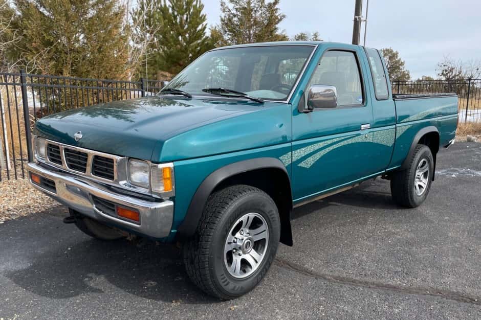 1997 Nissan Pickup sold for $9,300