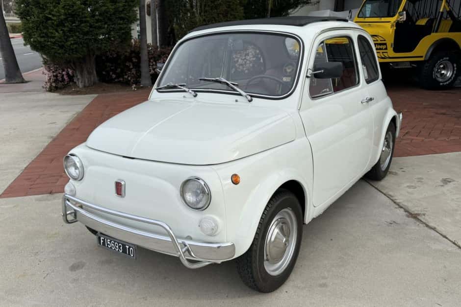1971 Fiat Nuova 500 (1957-1975) sold for $10,000