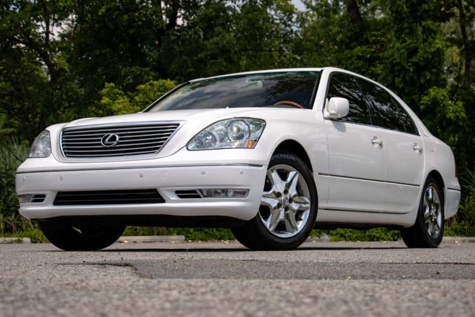 2005 Lexus LS Sedan sold for $13,000