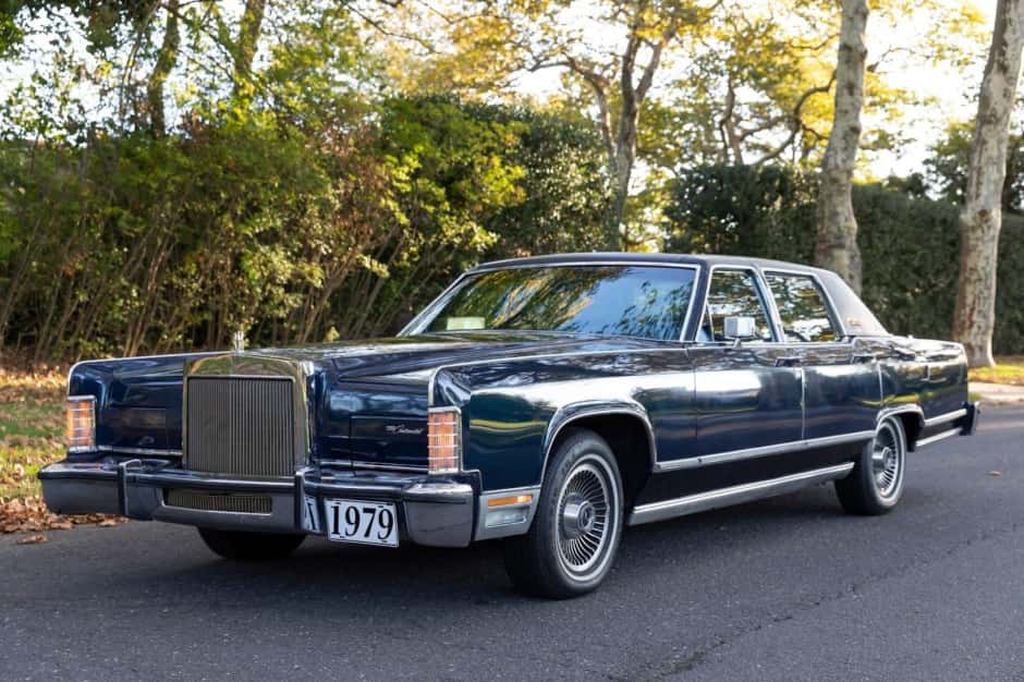 1979 Lincoln Continental (1970-1979) sold for $17,500