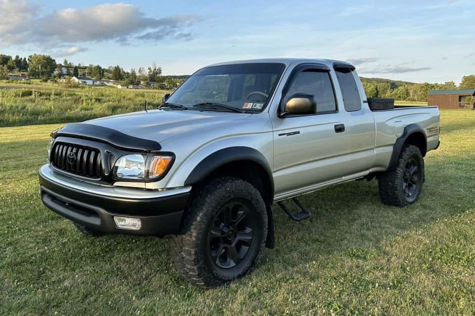 2003 Toyota Tacoma (N1X0 1995-2005) sold for $19,500