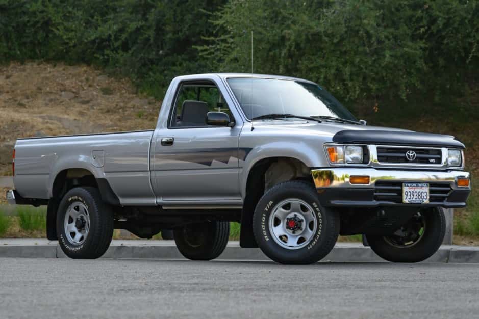 1992 Toyota Pickup (N80/90/100/110 1989-1997) sold for $19,500