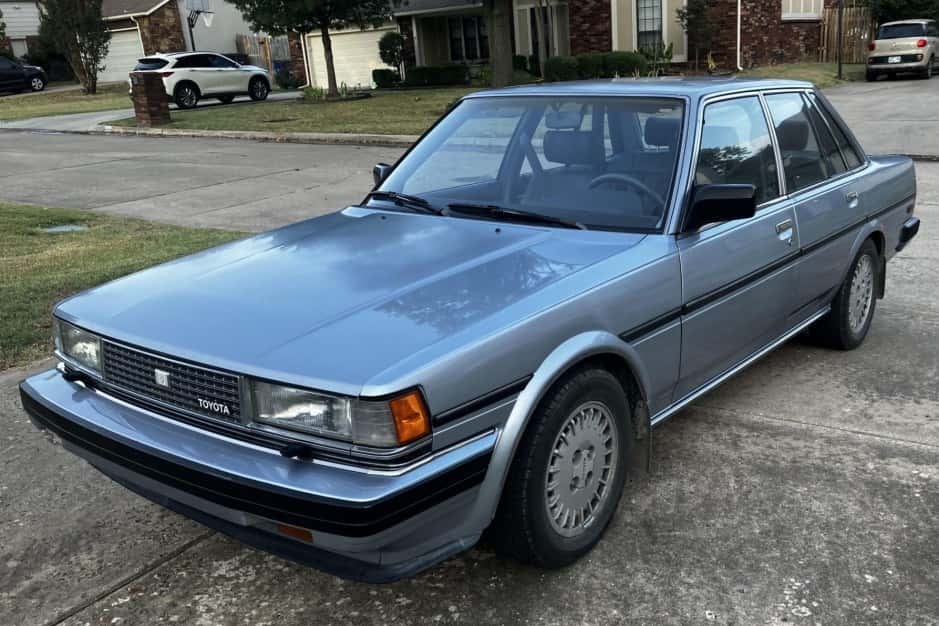 1985 Toyota Cressida & Mark II sold for $6,000