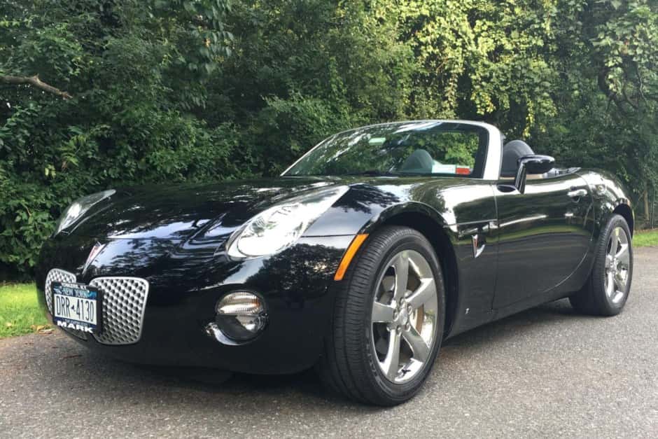 2006 Pontiac Solstice sold for $11,000